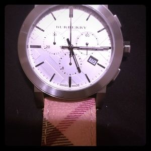 EUC Burberry large face watch